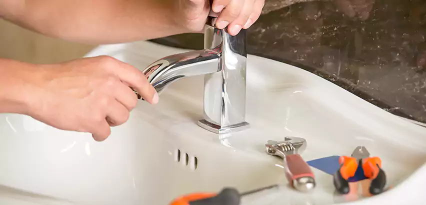 Bathtub Faucet Replacement in Belmont